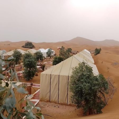 Hotel Tafouyte Luxury Camp Merzouga Habitación foto