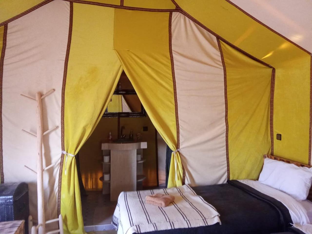 Hotel Tafouyte Luxury Camp Merzouga Habitación foto