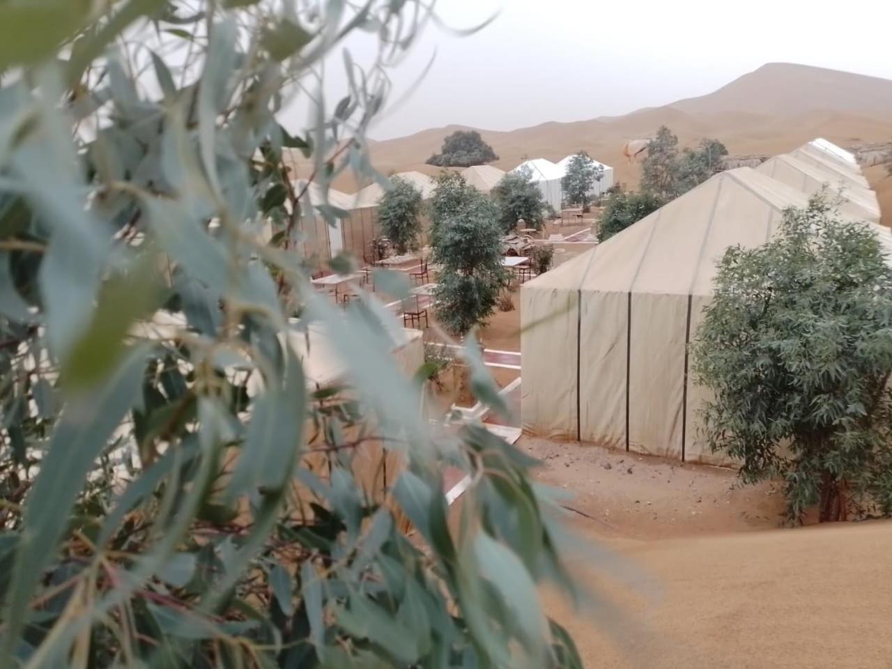 Hotel Tafouyte Luxury Camp Merzouga Habitación foto
