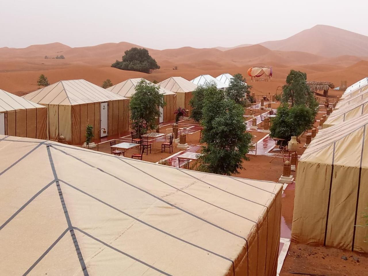 Hotel Tafouyte Luxury Camp Merzouga Habitación foto